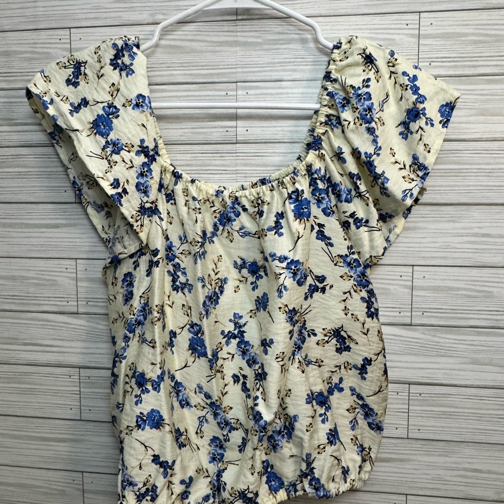 Floral Blue and Cream Women's Top